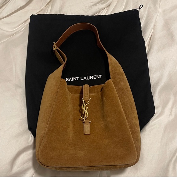 Yves Saint Laurent Suede Le 5 a 7 Supple Shoulder Bag - Picture 3 of 13